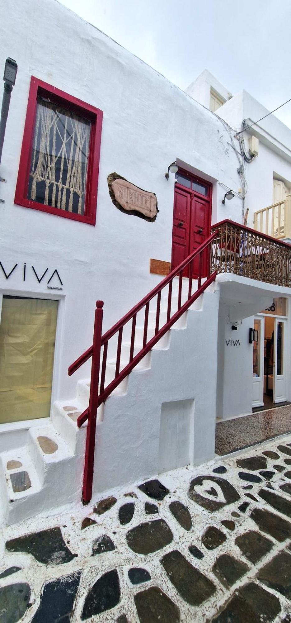 Апартаменты Sikate Hospitality Mykonos Town Экстерьер фото